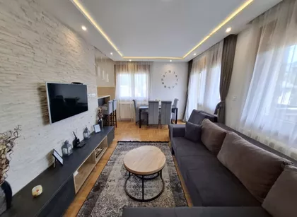 Miladina Pećinara | 4zida.rs