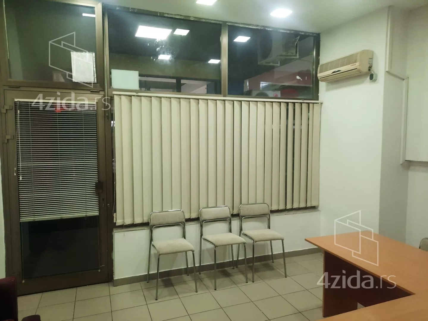 Lokal | 4zida