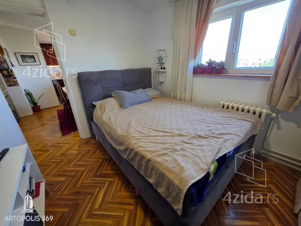 Petosoban stan | 4zida