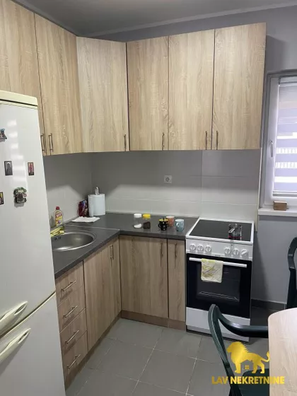 ČEREVIĆKA | 4zida.rs