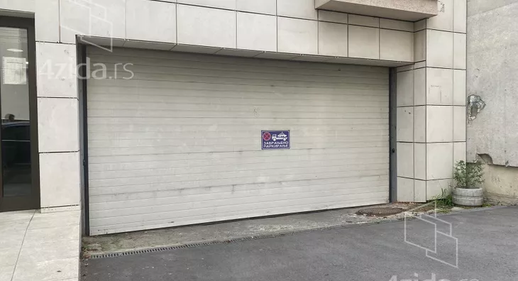 Garaža | 4zida