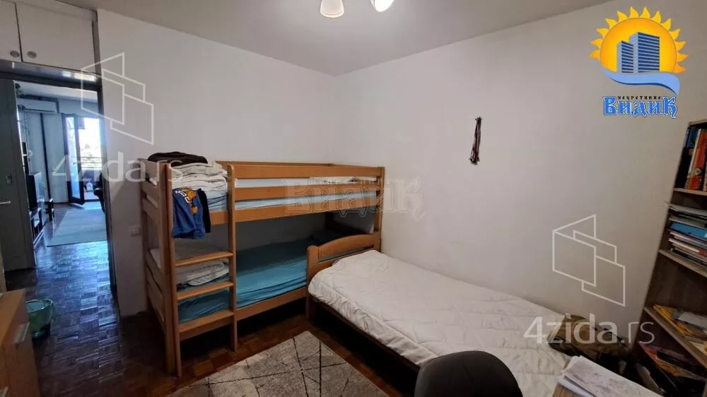 Troiposoban stan | 4zida