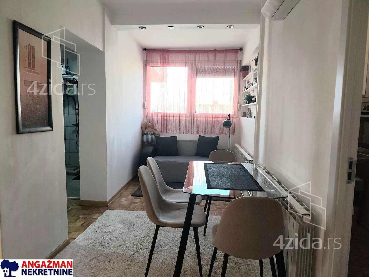 Dvoiposoban stan | 4zida