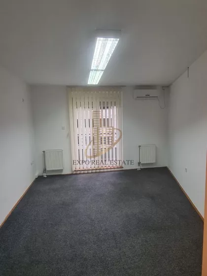 BRAĆE RIBNIKAR | 4zida.rs