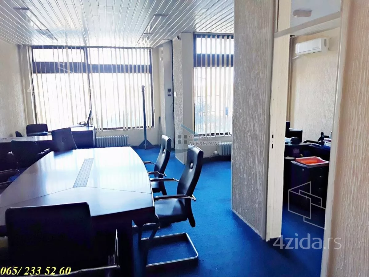 Poslovni prostor | 4zida