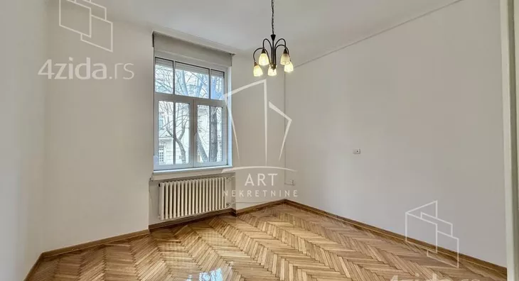 Šestosoban stan | 4zida