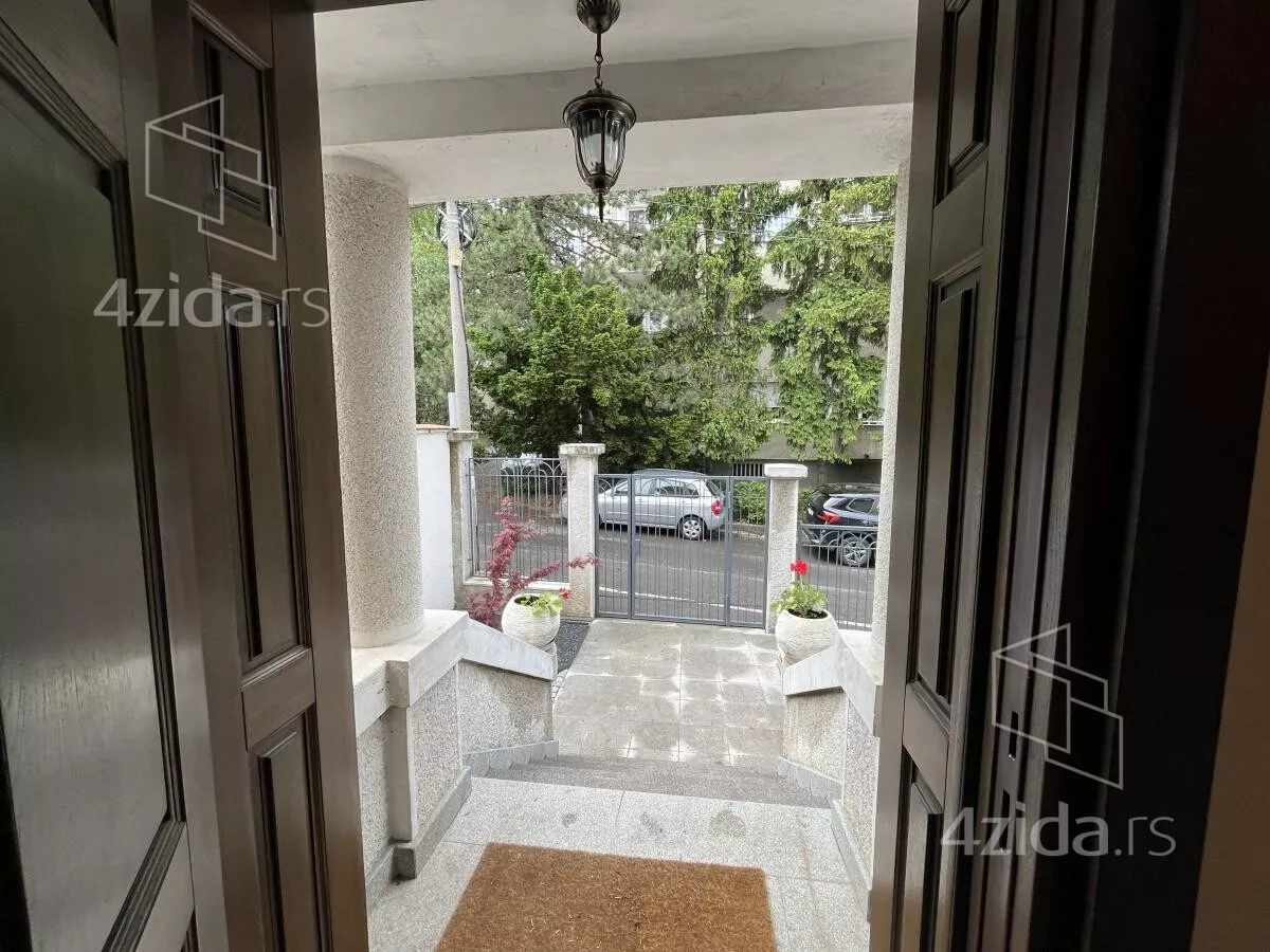 Kuća | 4zida