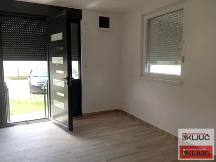 Lipov Gaj | 4zida.rs