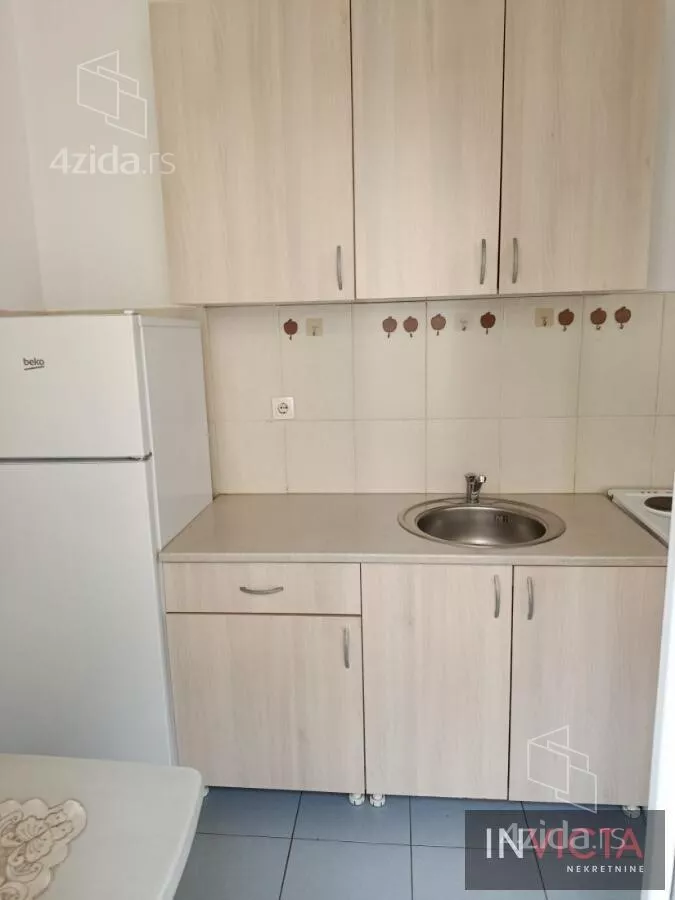 Garsonjera | 4zida