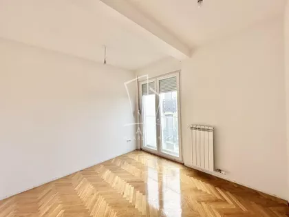 Strumička | 4zida.rs