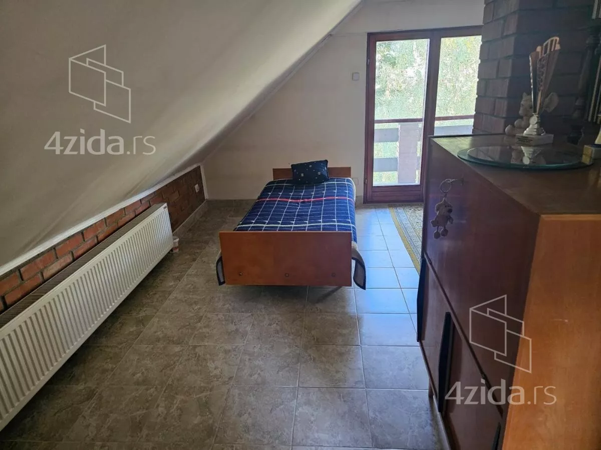 Kuća | 4zida