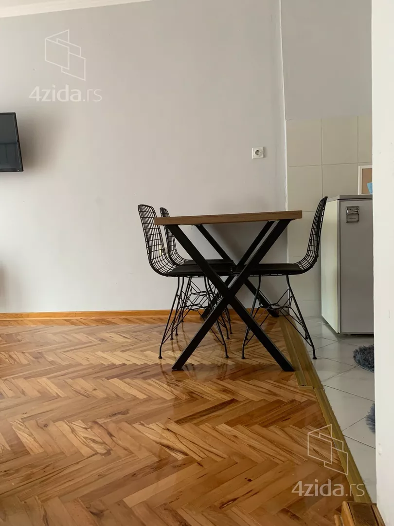Garsonjera | 4zida