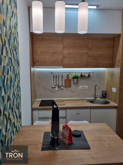 Nemanjina | 4zida.rs