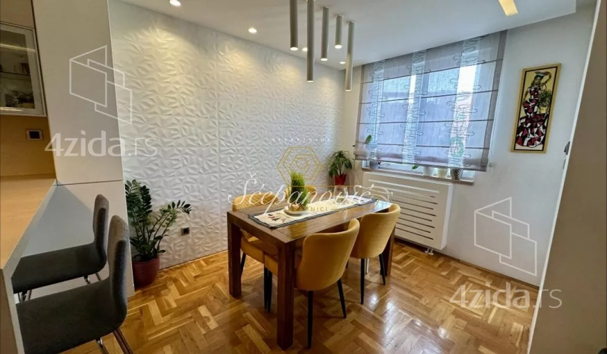 Troiposoban stan | 4zida