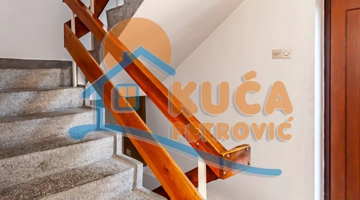 4-etažna kuća | 4zida