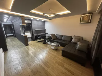 Knićaninova | 4zida.rs