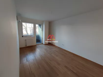 Lasla Gala | 4zida.rs