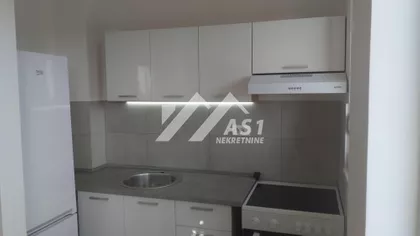 Ljubana Jednaka | 4zida.rs