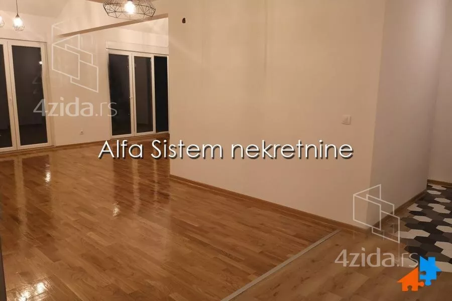 Petosoban stan | 4zida