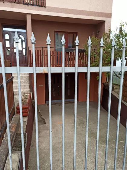 Denino Brdo | 4zida.rs