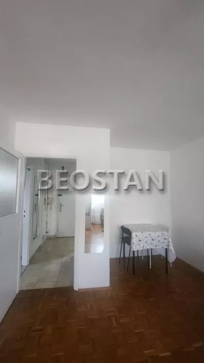 Pariske komune | 4zida.rs