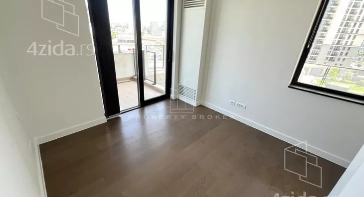 Petosoban stan | 4zida