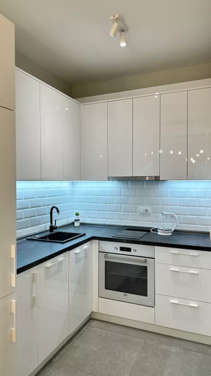 Cara Dušana | 4zida.rs