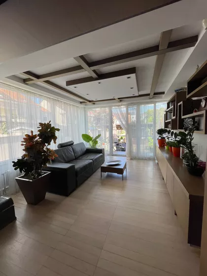 Ivana Boldižara | 4zida.rs