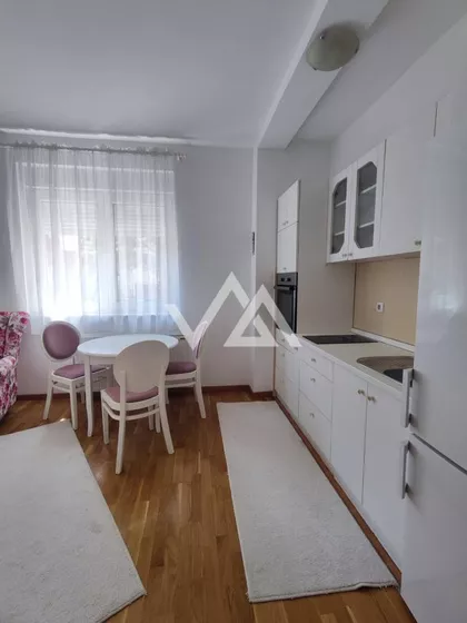 Hopovska | 4zida.rs