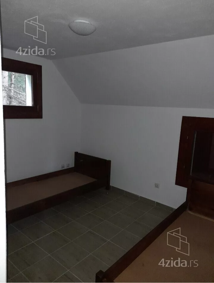 Ugostiteljski objekat | 4zida