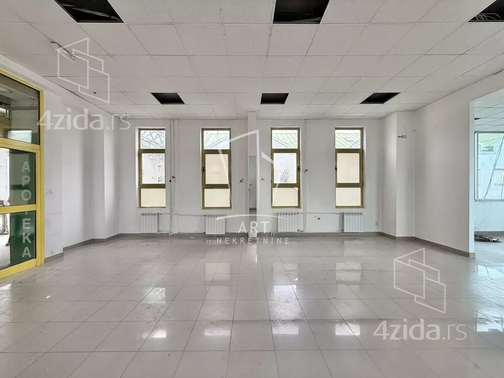 Lokal | 4zida