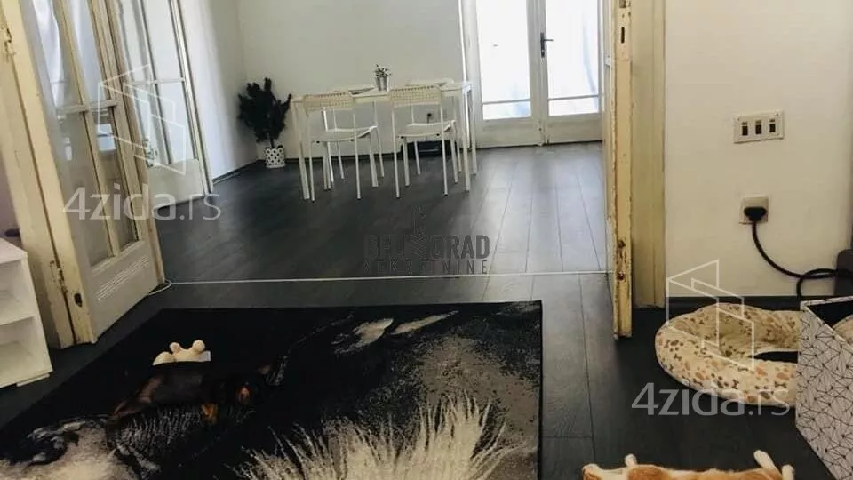 Šestosoban stan | 4zida