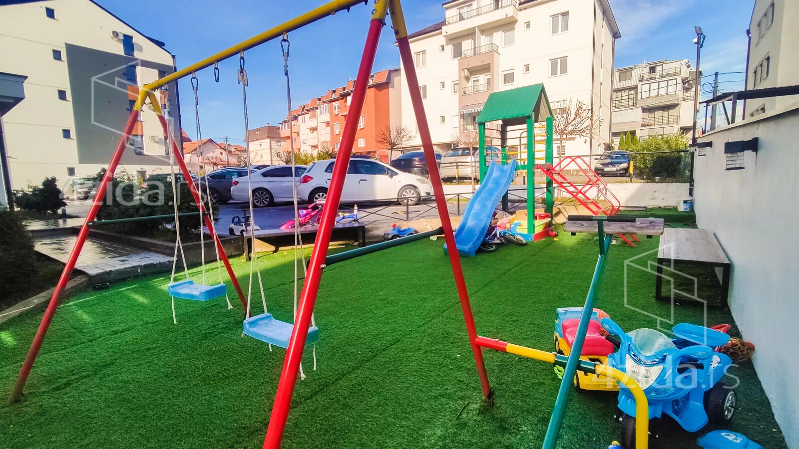 Troiposoban stan | 4zida