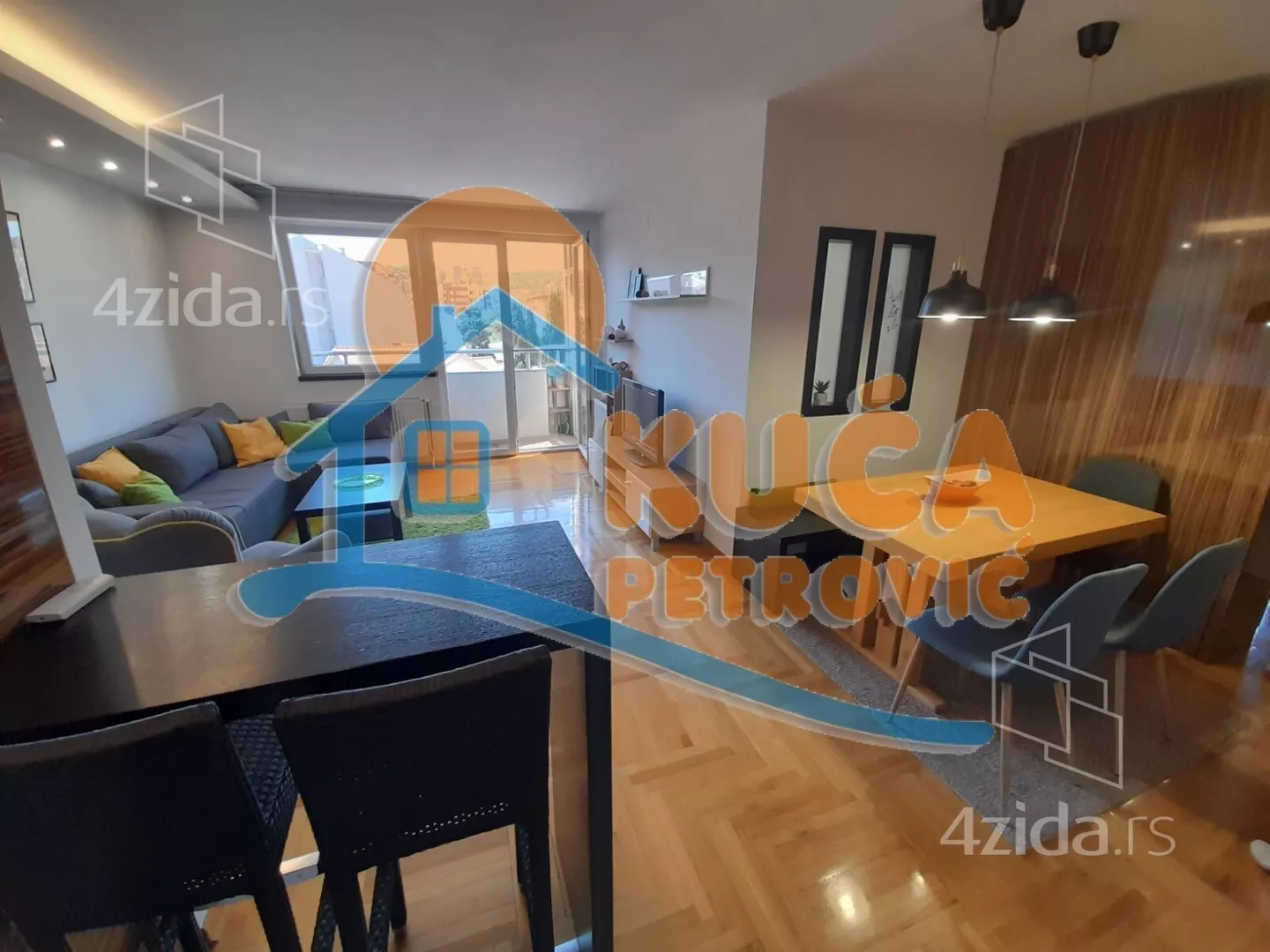 Dvoiposoban stan | 4zida