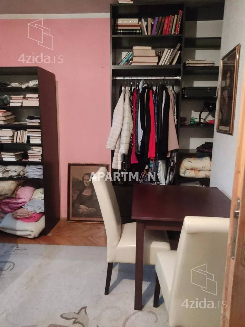 5-etažna kuća | 4zida