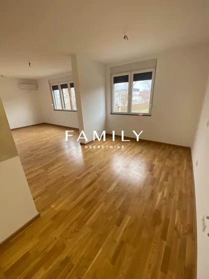 Tihomira Arsića | 4zida.rs