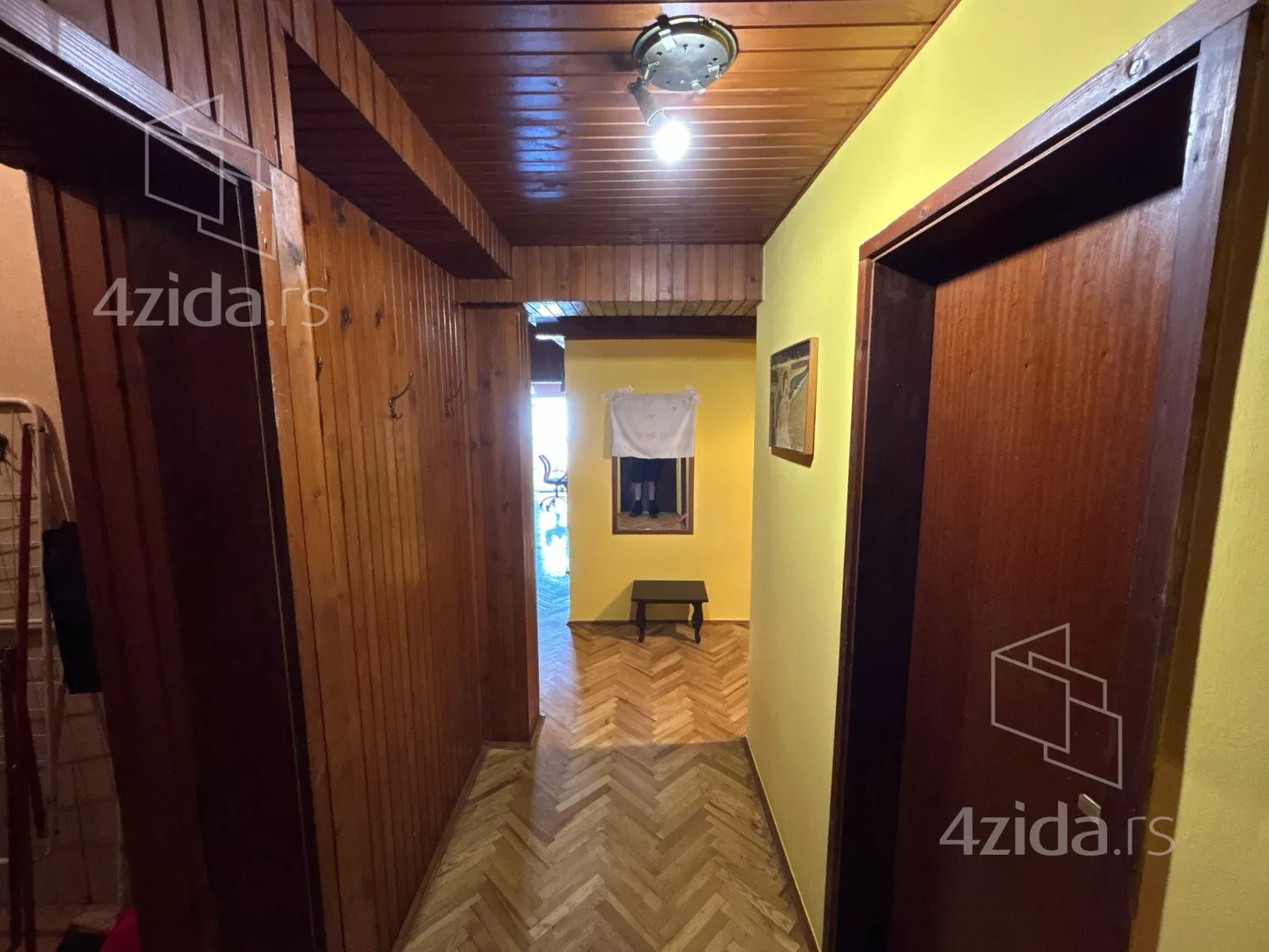 Četvoroiposoban stan | 4zida