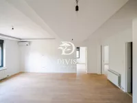 Šestosoban stan | 4zida