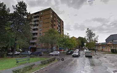 Puškinov trg 4