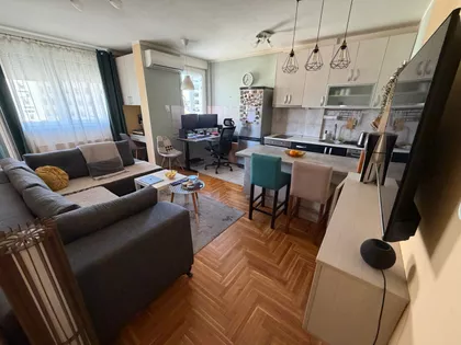 Bulevar Patrijarha Pavla 113 | 4zida.rs
