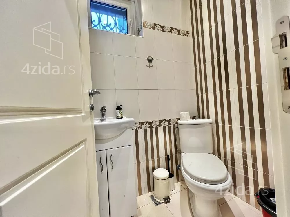 4-etažna kuća | 4zida