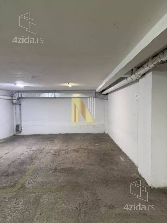 Garaža/Parking | 4zida