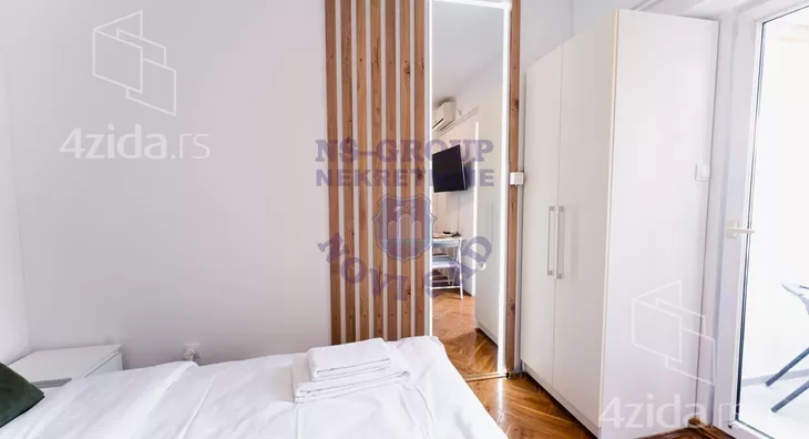 Sedmosoban stan | 4zida