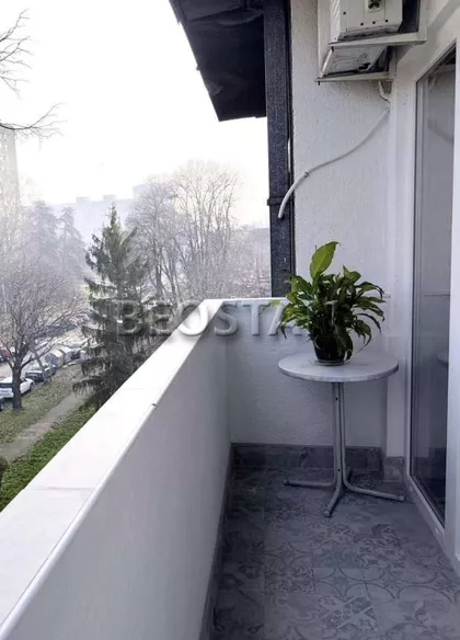 Otona Zupancica | 4zida.rs