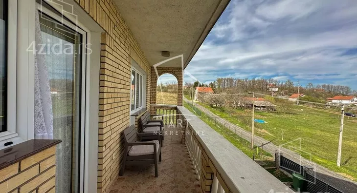 3-etažna kuća | 4zida