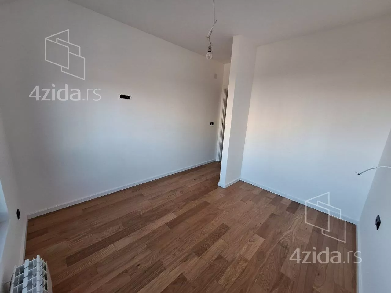 Četvoroiposoban stan | 4zida