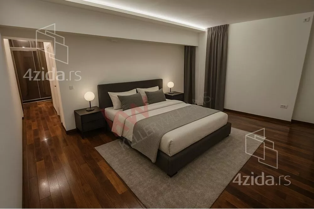 Šestosoban stan | 4zida