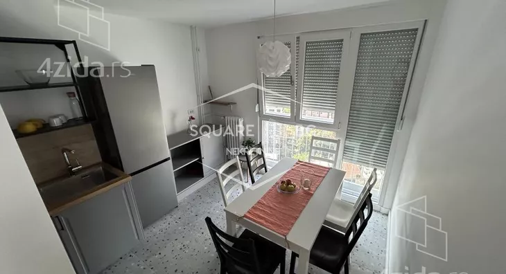 Četvoroiposoban stan | 4zida