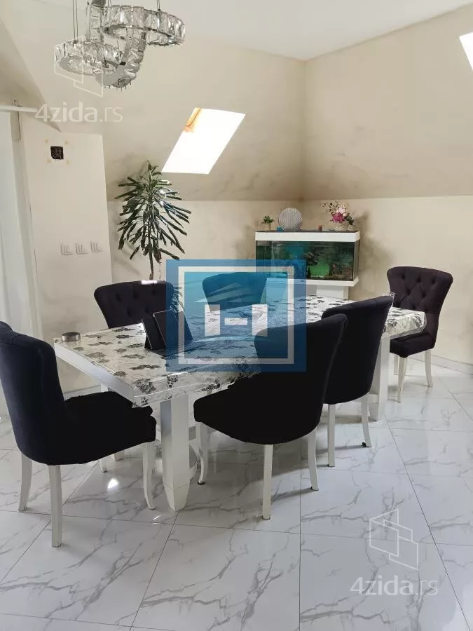 Kuća | 4zida