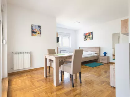 Narodnog Fronta 31A | 4zida.rs